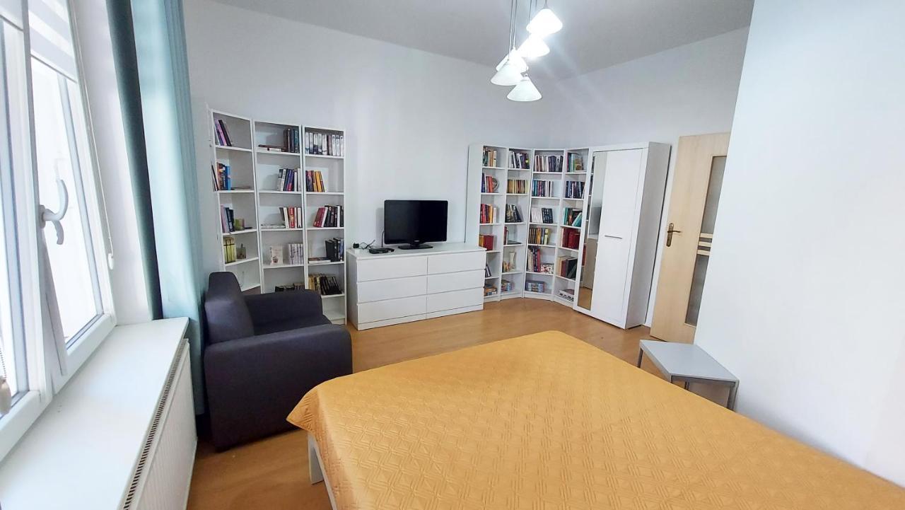 Апартаменты Apartament Blisko Morza Kolobrzeg-Podczele Экстерьер фото